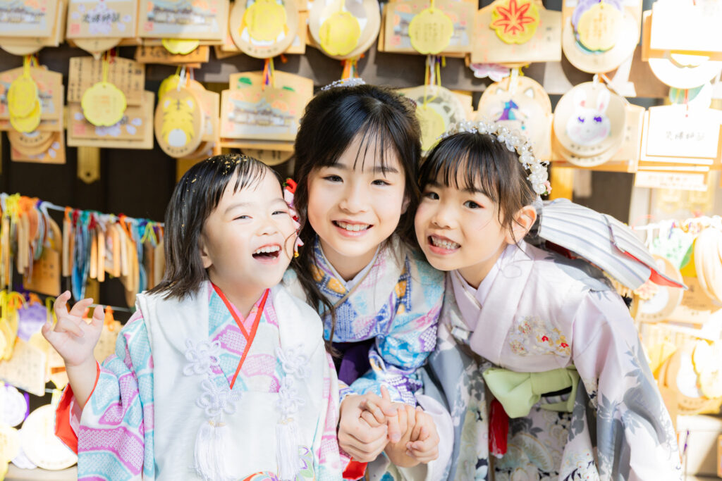 三姉妹揃って着物を着た姿