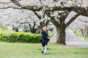青葉の森公園で桜と一緒に撮影